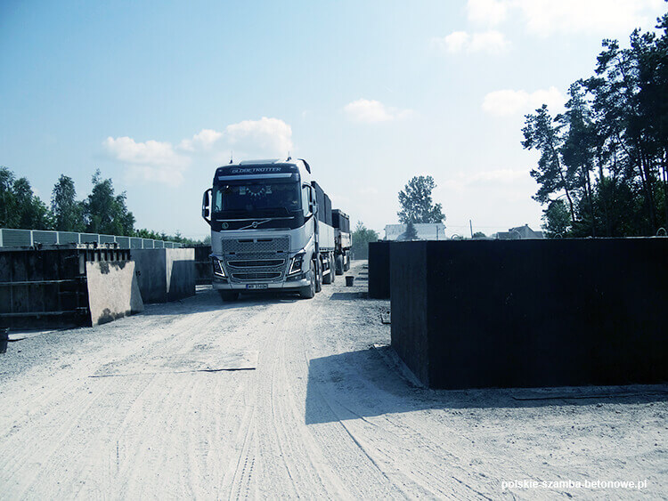 Transport szamb betonowych  w Raciborzu